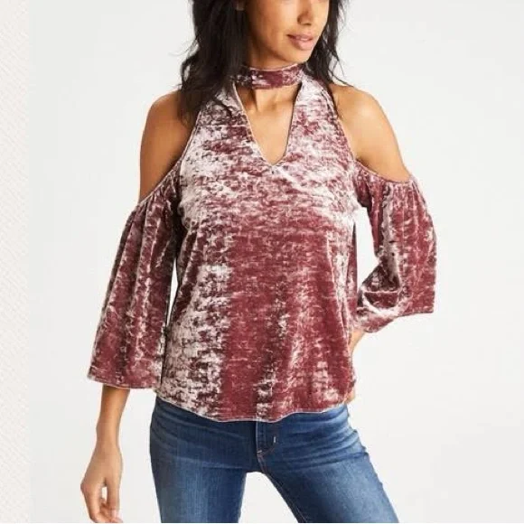 AMERICAN EAGLE PINK VELVET COLD SHOULDER TOP - Picture 1 of 9